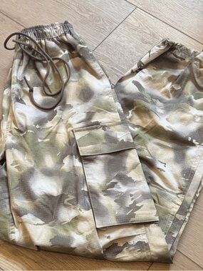 Nike Beige Cargo Jogger Pants